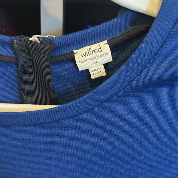 Wilfred blue long sleep back zipper closure peplum style top size S/M - Picture 2 of 3